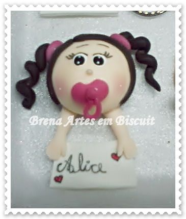 ima menina c/ chupeta